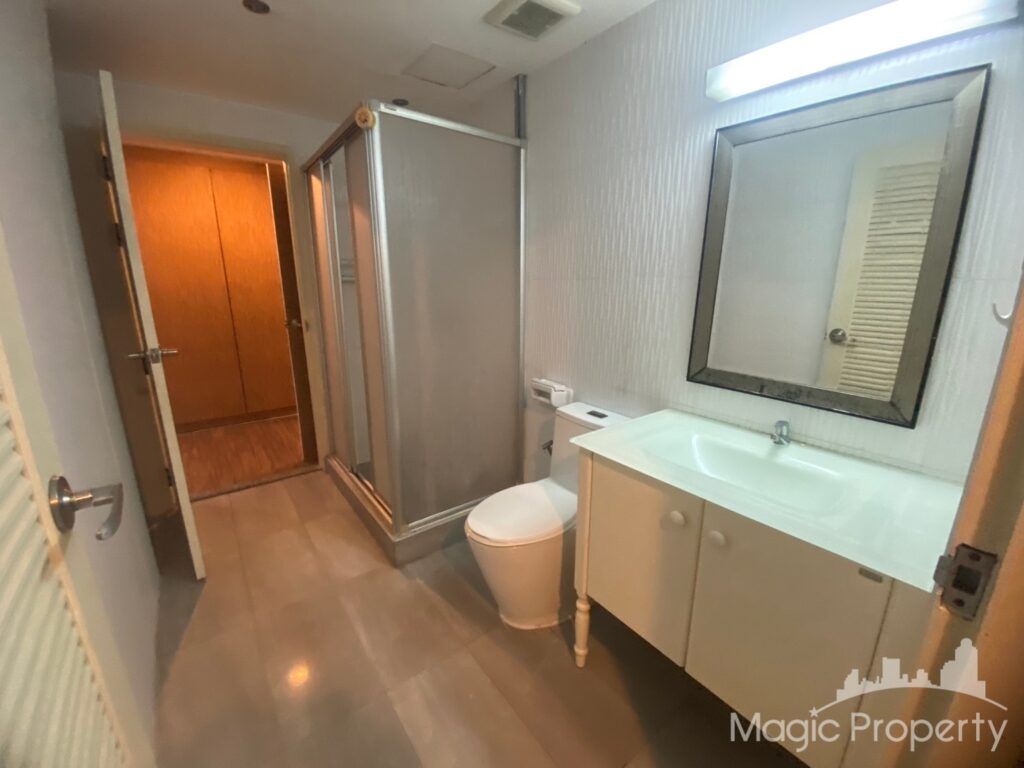 3 Bed Condo in Royal Castle Sukhumvit, Khlong Toei Nuea, Bangkok | ฿50,000 | MGP1462 – Photo 11
