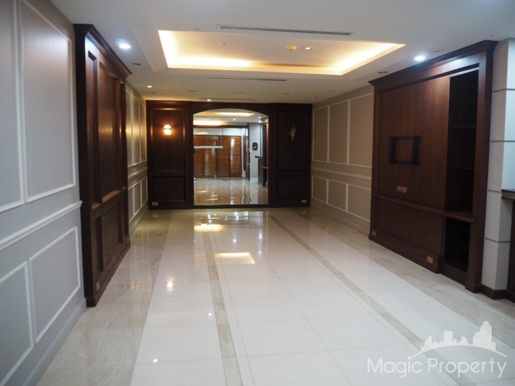 For Rent Commercial/Office in Ocean Tower 2, Khlong Toei Nuea, Bangkok | ฿219,527/month | MGP1468 – Photo 3