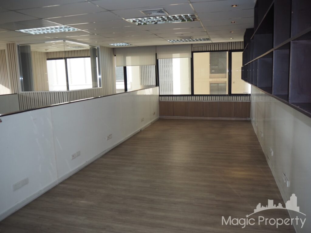 For Rent Commercial/Office in Ocean Tower 2, Khlong Toei Nuea, Bangkok | ฿219,527/month | MGP1468 – Photo 9