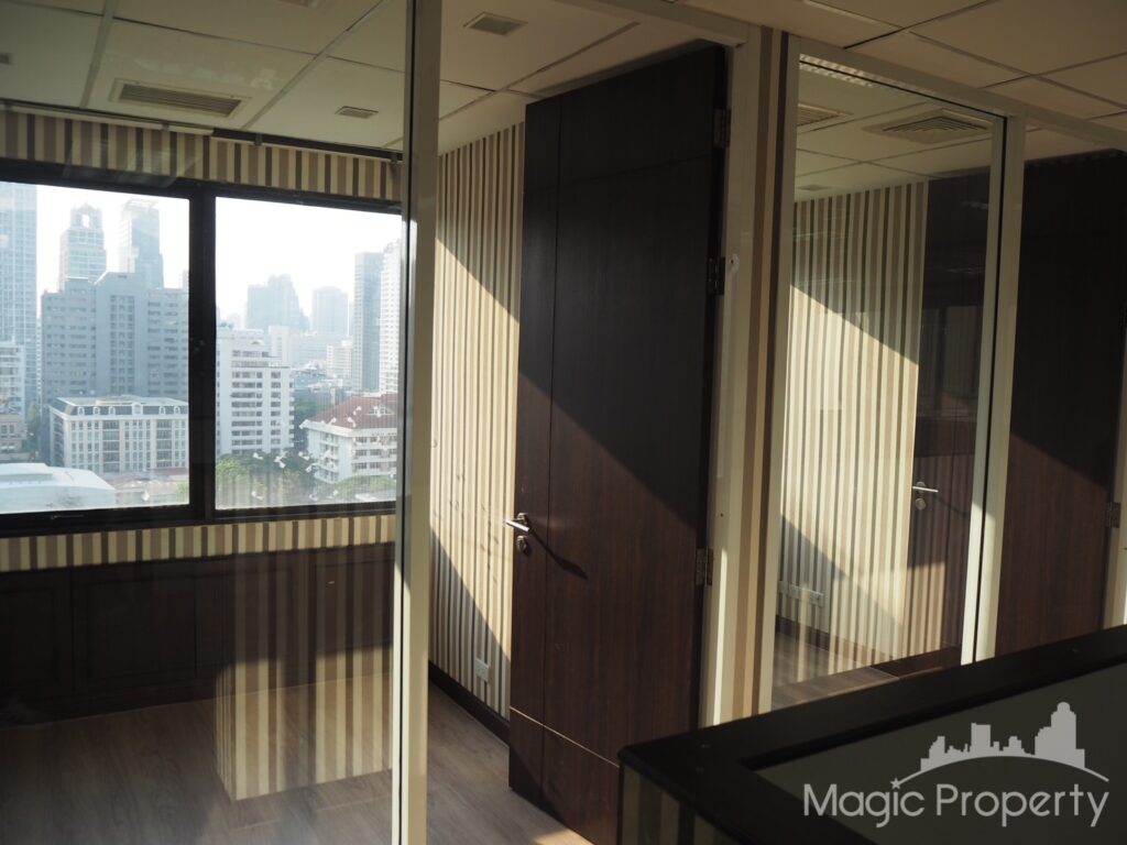 For Rent Commercial/Office in Ocean Tower 2, Khlong Toei Nuea, Bangkok | ฿219,527/month | MGP1468 – Photo 12