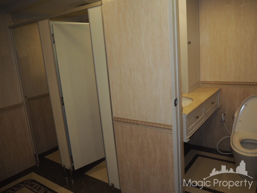 For Rent Commercial/Office in Ocean Tower 2, Khlong Toei Nuea, Bangkok | ฿219,527/month | MGP1468 – Photo 21