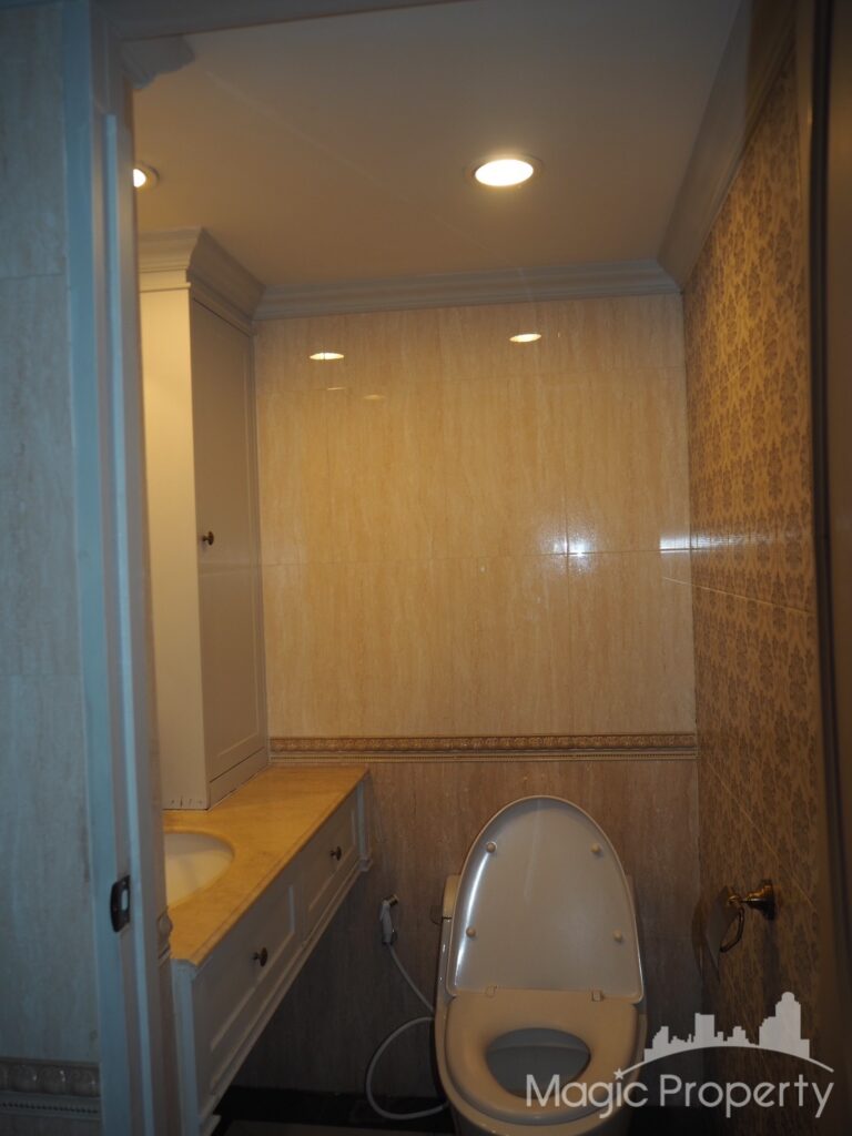 For Rent Commercial/Office in Ocean Tower 2, Khlong Toei Nuea, Bangkok | ฿219,527/month | MGP1468 – Photo 24