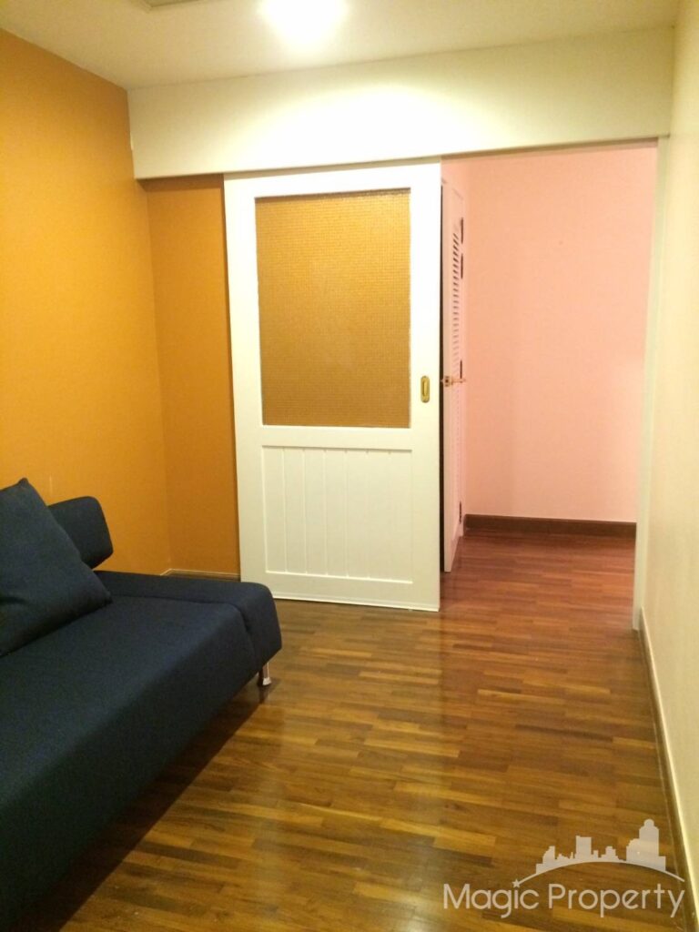 3 Bed Condo in Baan Piya Sathorn, Thung Maha Mek, Bangkok | ฿35,000,000 | MGP1505 – Photo 4