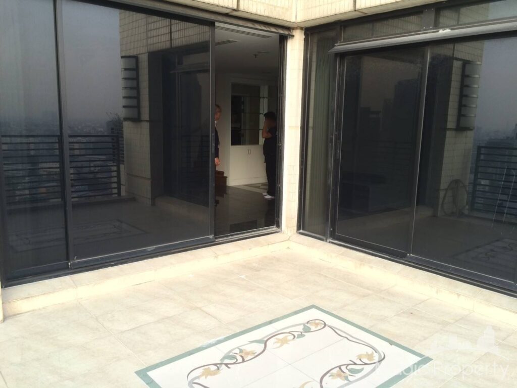 3 Bed Condo in Baan Piya Sathorn, Thung Maha Mek, Bangkok | ฿35,000,000 | MGP1505 – Photo 10