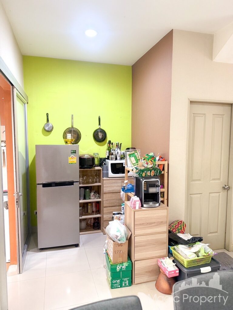 For Sale 3 Bed Townhome in Baan Klang Muang Urbanion Rama 9 - Wongwaen, Ban Thap Chang, Bangkok | ฿4,500,... – Photo 3