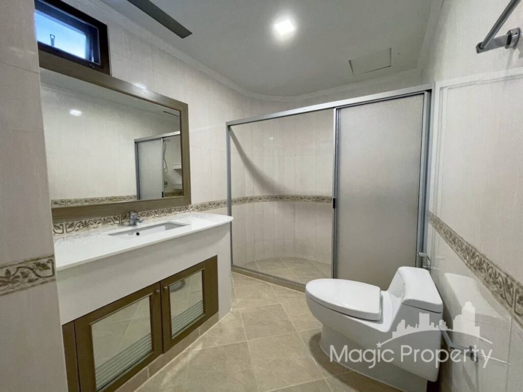 For Rent 4 Bed Condo in Oriental Tower, Khlong Tan Nuea, Bangkok | ฿120,000/month | MGP1540 – Photo 22