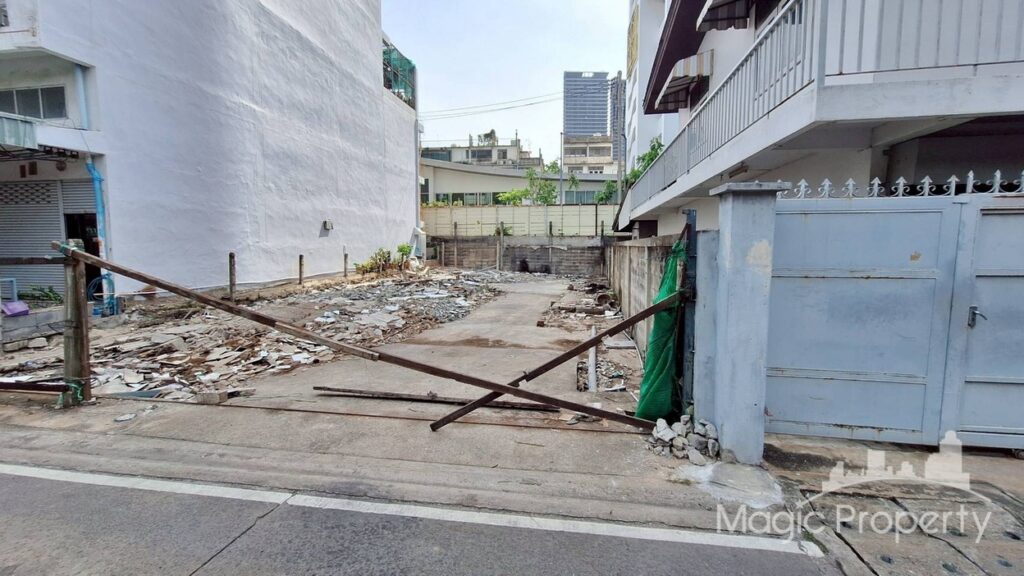 For Sale Land in Bang Lamphu Lang, Bangkok | ฿10,640,000 | MGP1761 – Photo 1