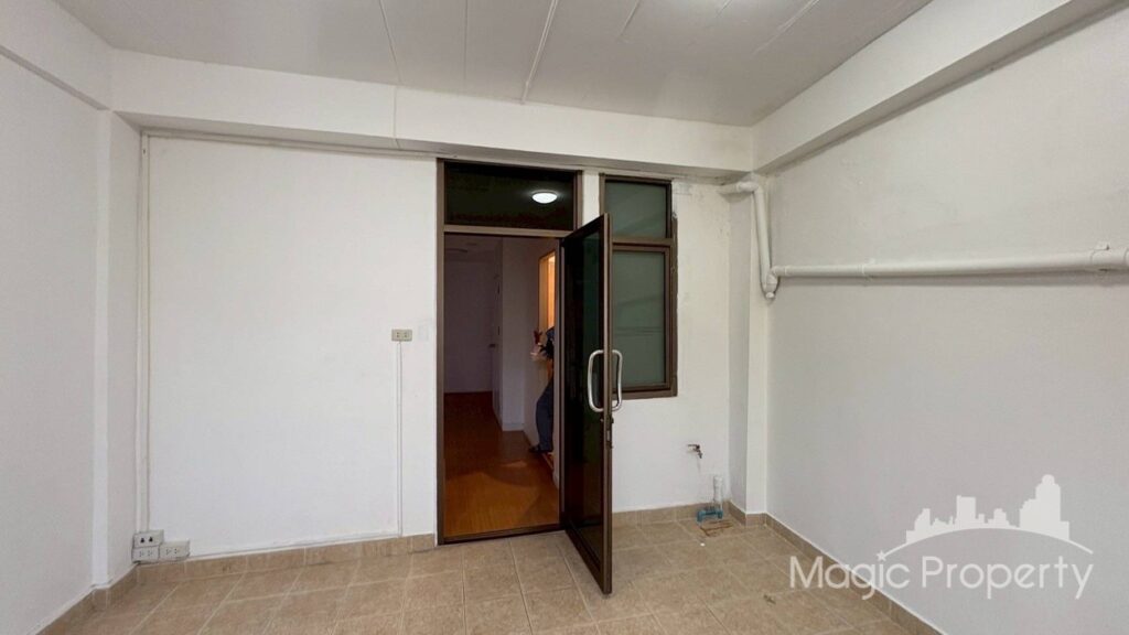 For Sale Commercial/Office in Khlong Tan Nuea, Bangkok | ฿17,000,000 | MGP1828 – Photo 6